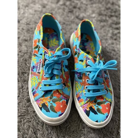 Superga 2750 Blue With Floral Pattern Women’s Shoes Size 8 - Picture 1 of 9